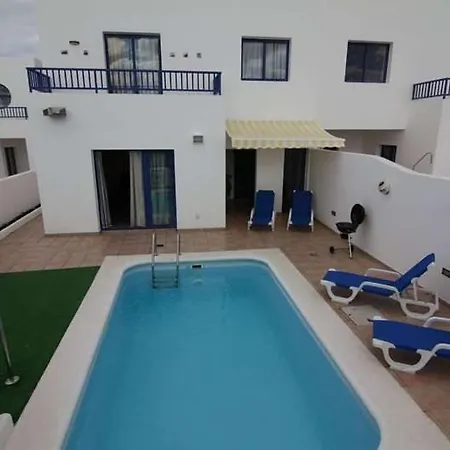 Playa Blanca Sleeps 6 Pool Wifi * Playa Blanca (Lanzarote)