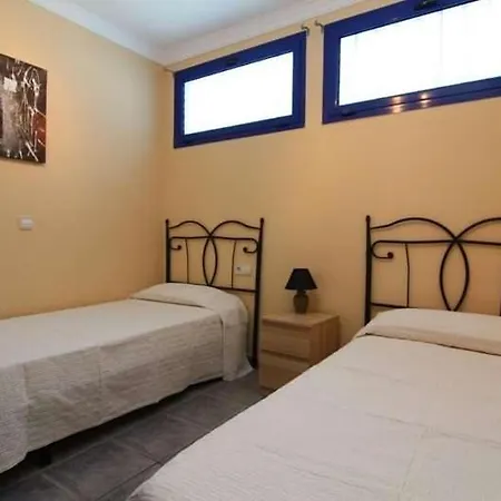 Apartment Playa Blanca Sleeps 6 Pool Wifi